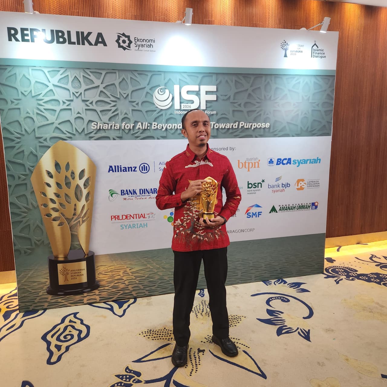 Direktur BPRS Dinar Ashri, Zaki Z.